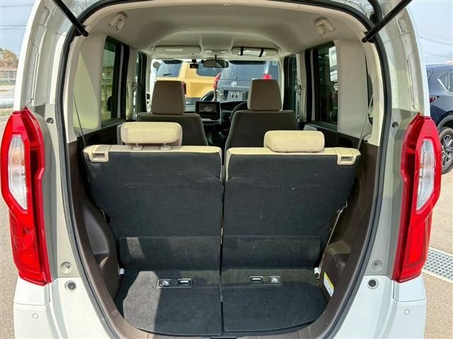 HONDA N BOX 2022 Image 31