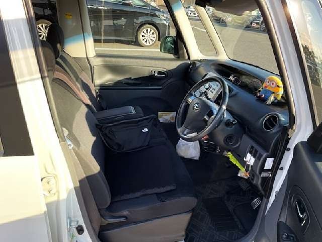 DAIHATSU TANTO CUSTOM 2010 Image 31