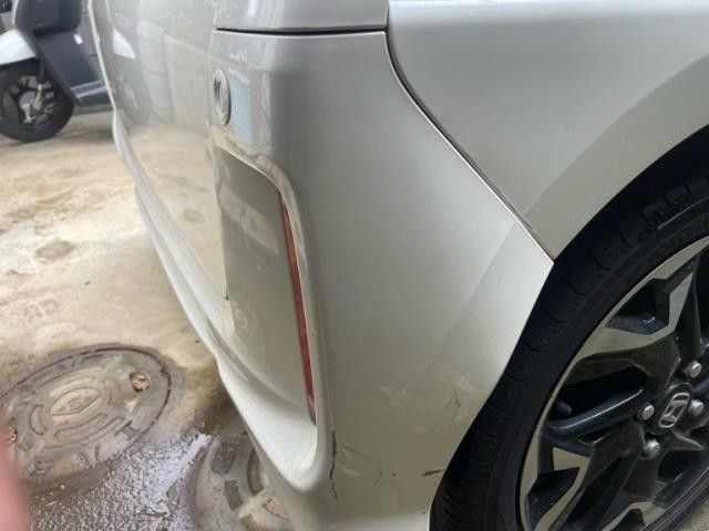 HONDA N BOX CUSTOM 2018 Image 31