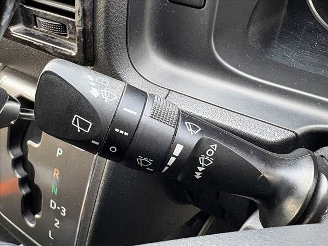 TOYOTA HIACE VAN 4WD 2015 Image 31