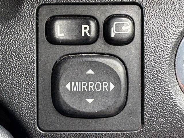 TOYOTA HIACE VAN 4WD 2015 Image 31