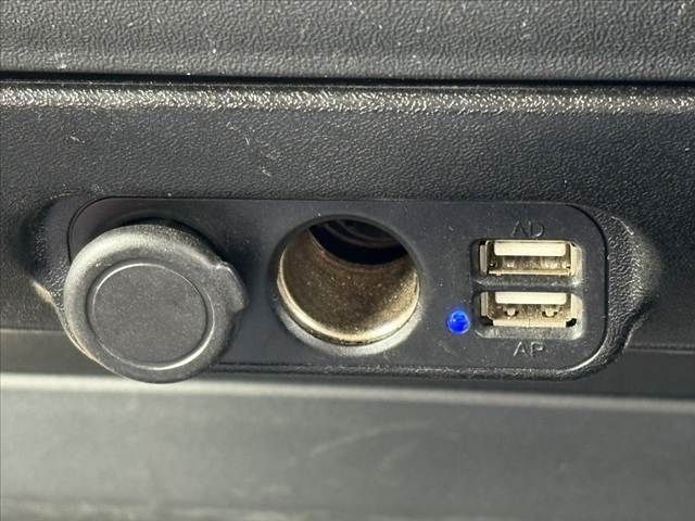 TOYOTA HIACE VAN 4WD 2015 Image 31