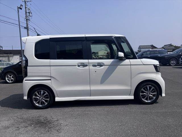 HONDA N BOX CUSTOM 2021 Image 31