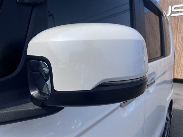 HONDA N BOX CUSTOM 2021 Image 31