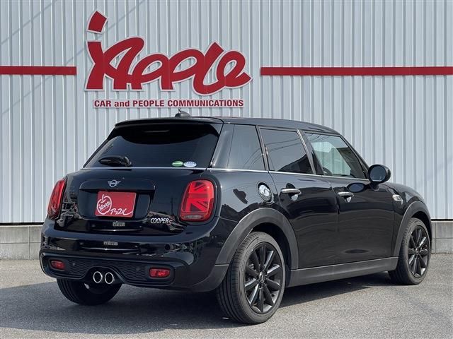 BMW MINI COOPER S 5DOOR 2019 Image 31