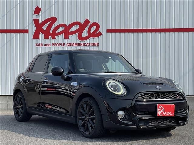 BMW MINI COOPER S 5DOOR 2019 Image 31