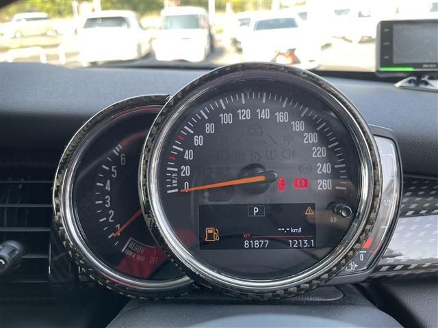 BMW MINI COOPER S 5DOOR 2019 Image 31