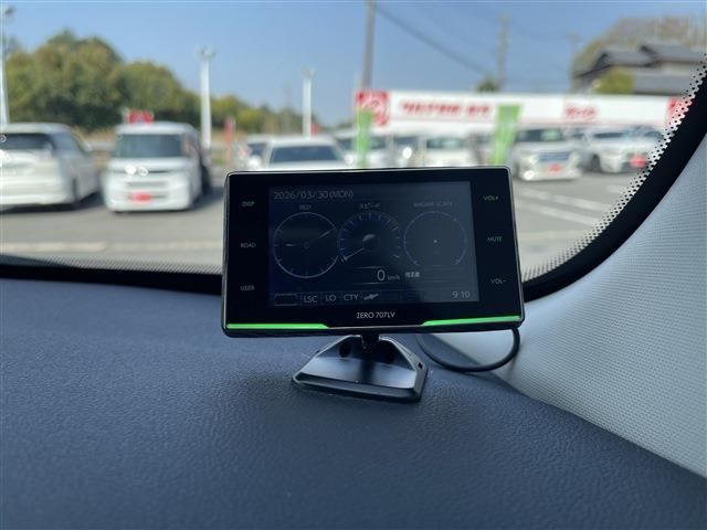 BMW MINI COOPER S 5DOOR 2019 Image 31