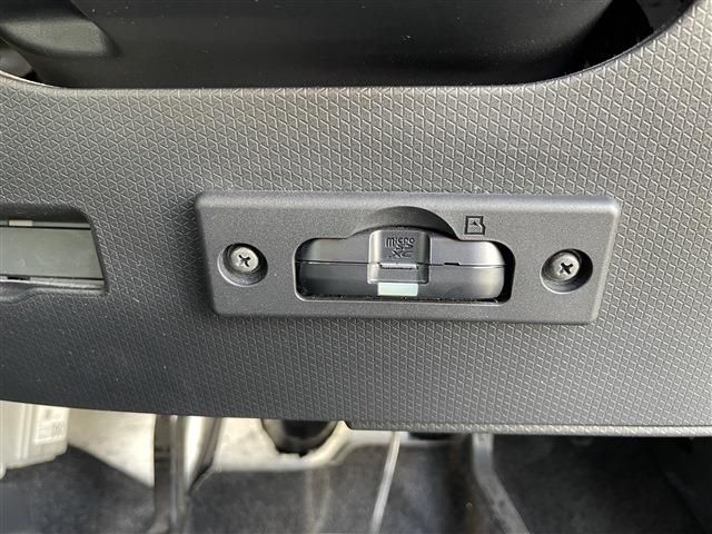 DAIHATSU TANTO 2021 Image 31