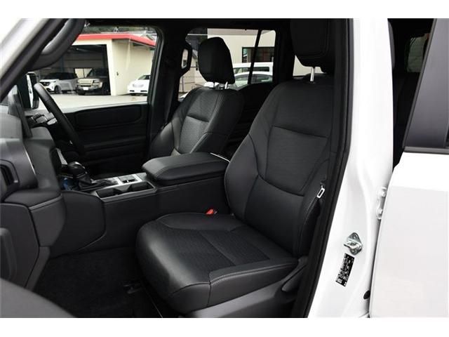 TOYOTA LANDCRUISER 250 2024 Image 31