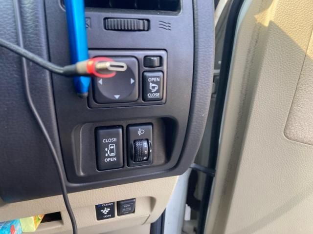 NISSAN LAFESTA 4WD 2010 Image 31