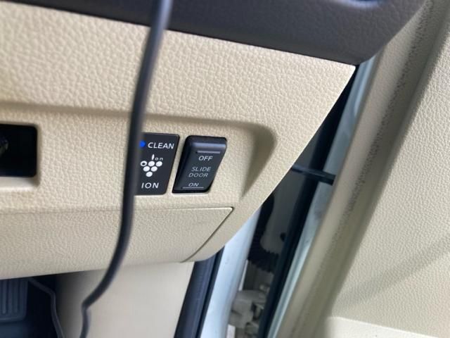 NISSAN LAFESTA 4WD 2010 Image 31