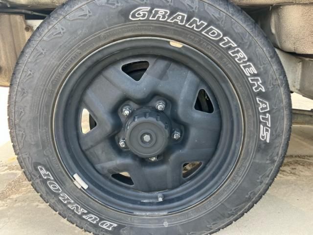 SUZUKI JIMNY 4WD 1996 Image 31