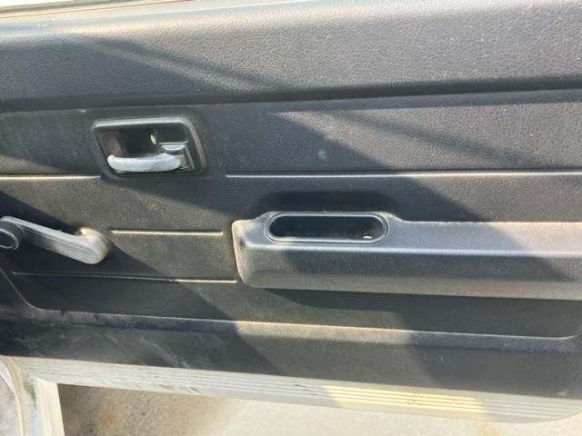 SUZUKI JIMNY 4WD 1996 Image 31