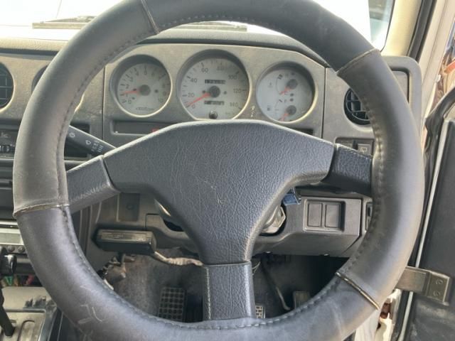 SUZUKI JIMNY 4WD 1996 Image 31