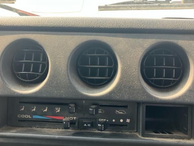 SUZUKI JIMNY 4WD 1996 Image 31