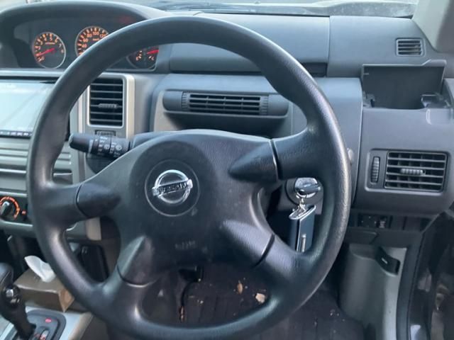 NISSAN X-TRAIL 2WD 2005 Image 31