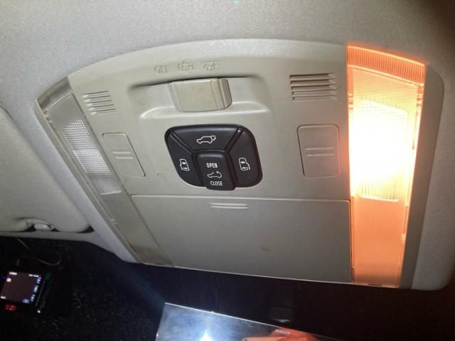 TOYOTA VELLFIRE 2010 Image 31