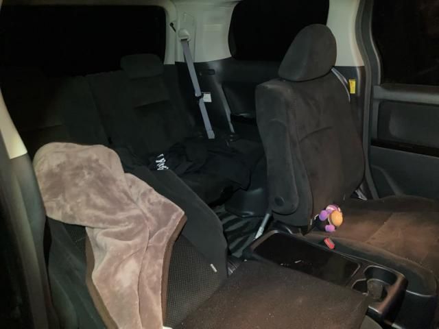 TOYOTA VELLFIRE 2010 Image 31