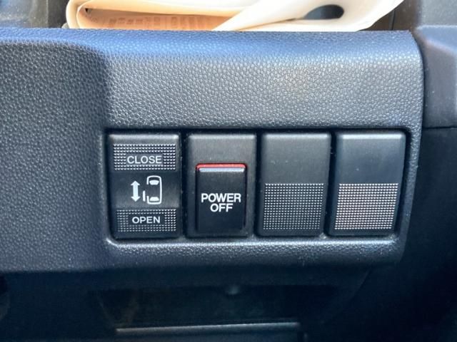 MAZDA PREMACY 2013 Image 31