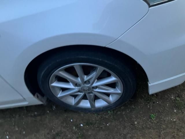 TOYOTA PRIUS ALPHA 2013 Image 31