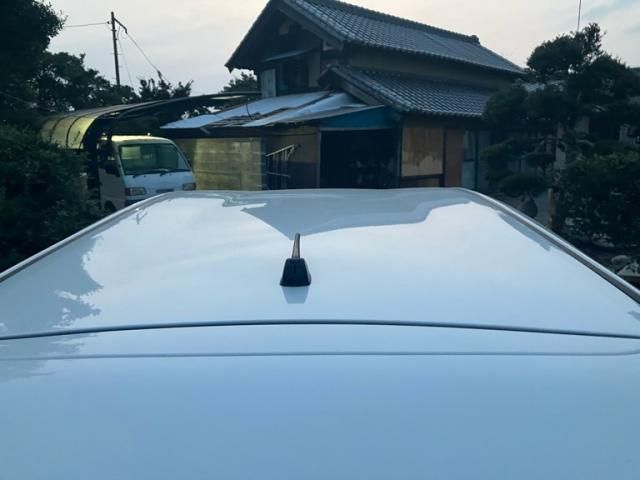 TOYOTA PRIUS ALPHA 2013 Image 31