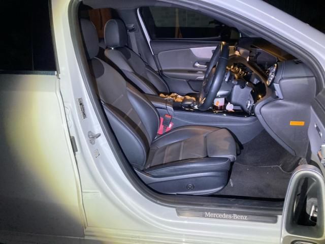 MERCEDES BENZ A CLAS 2019 Image 31