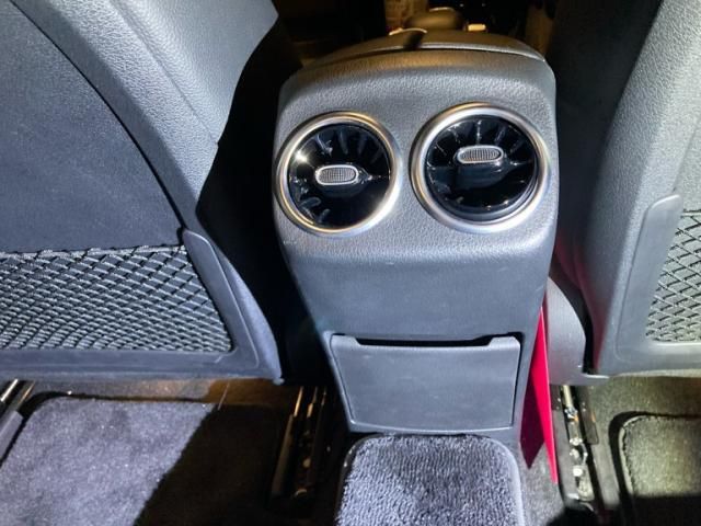 MERCEDES BENZ A CLAS 2019 Image 31