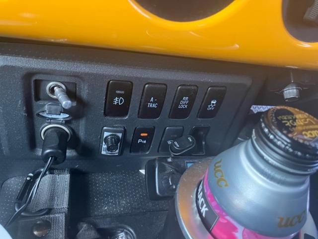 TOYOTA FJ CRUISER 4WD 2011 Image 31