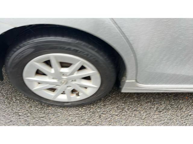 TOYOTA PRIUS ALPHA 2012 Image 31