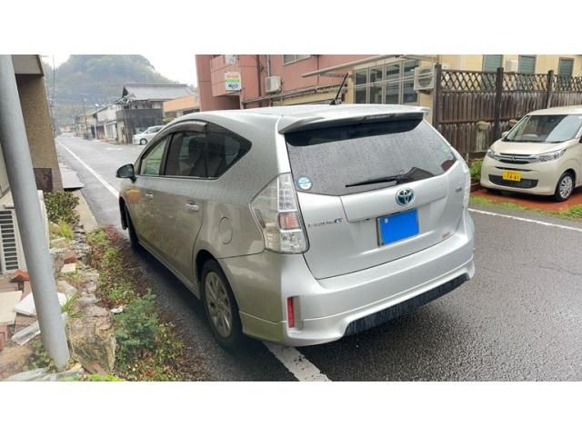TOYOTA PRIUS ALPHA 2012 Image 31
