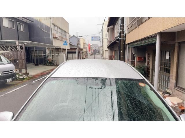 TOYOTA PRIUS ALPHA 2012 Image 31