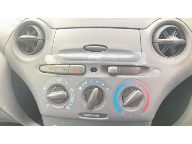 TOYOTA VITZ 2002 Image 31