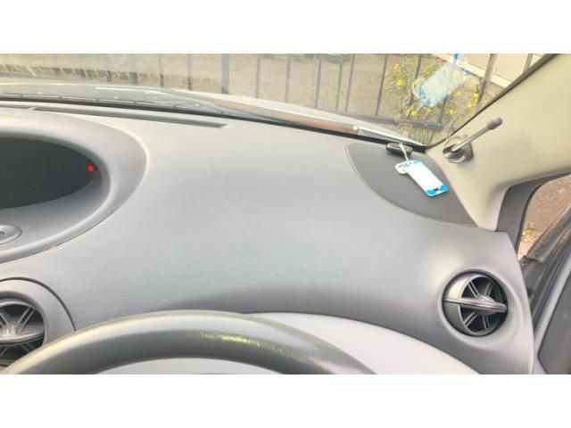 TOYOTA VITZ 2002 Image 31