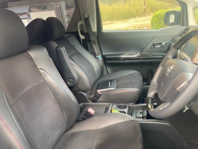 TOYOTA VELLFIRE 2013 Image 31