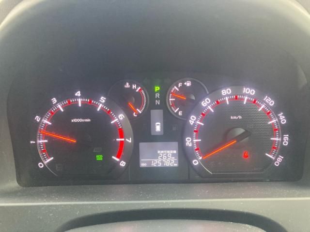 TOYOTA VELLFIRE 2013 Image 31