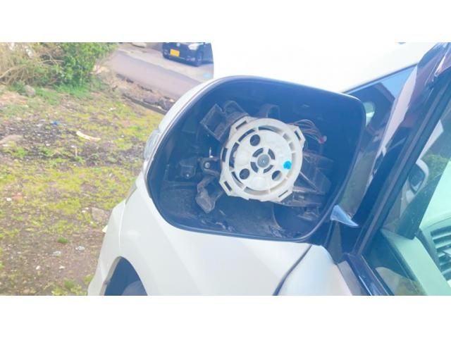 TOYOTA VELLFIRE 2013 Image 31