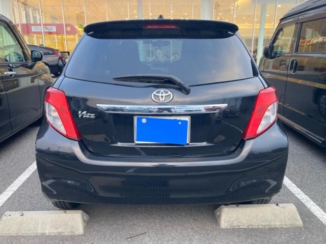 TOYOTA VITZ 2011 Image 31