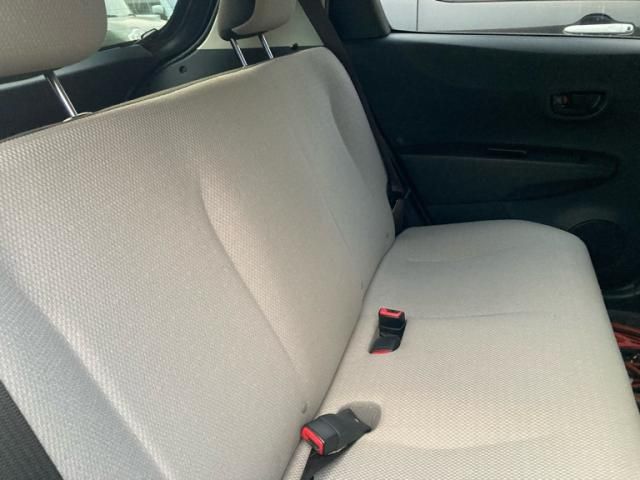 TOYOTA VITZ 2011 Image 31