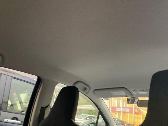 TOYOTA VITZ 2011 Image 31