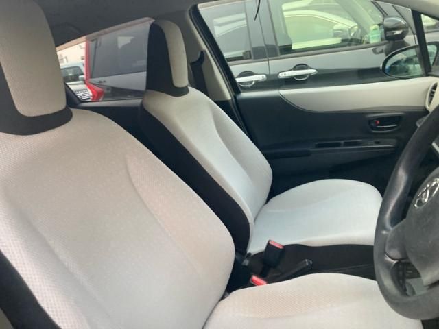 TOYOTA VITZ 2011 Image 31