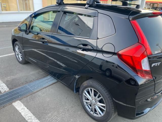 HONDA FIT 4WD 2018 Image 31