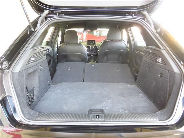 AUDI A3 SPORTBACK 2018 Image 31