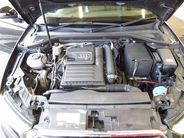 AUDI A3 SPORTBACK 2018 Image 31