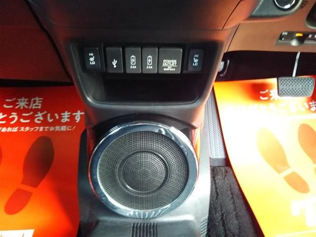 HONDA N BOX 4WD 2018 Image 31