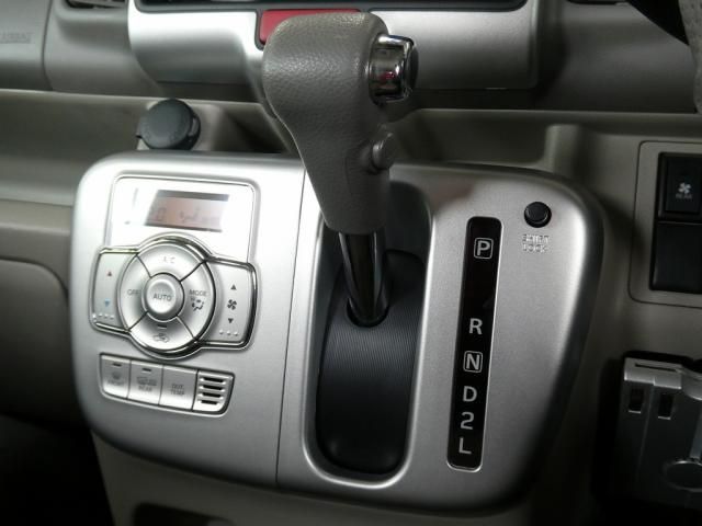 SUZUKI EVERY WAGON 4WD 2019 Image 31