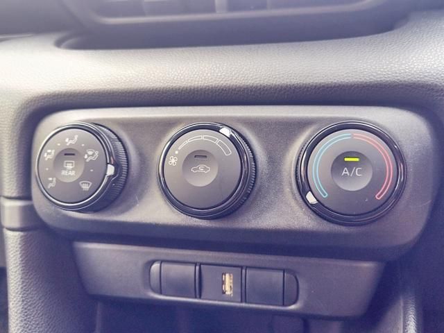 TOYOTA YARIS 2020 Image 31