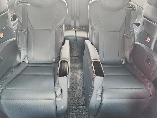 TOYOTA ALPHARD 2025 Image 31