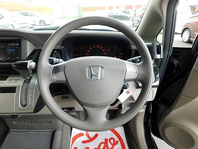 HONDA EDIX  4WD 2005 Image 31