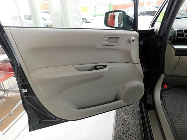 HONDA EDIX  4WD 2005 Image 31